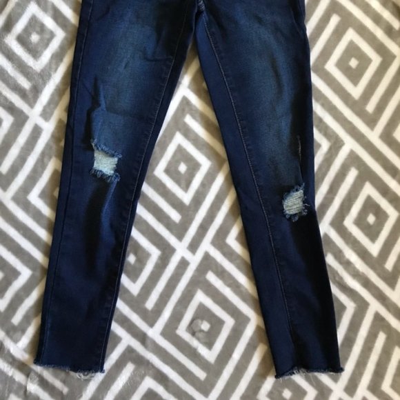 SO - GIRLS Midrise Dark Distressed Skinny Jeans/Jeggings NWT - Picture 2 of 6